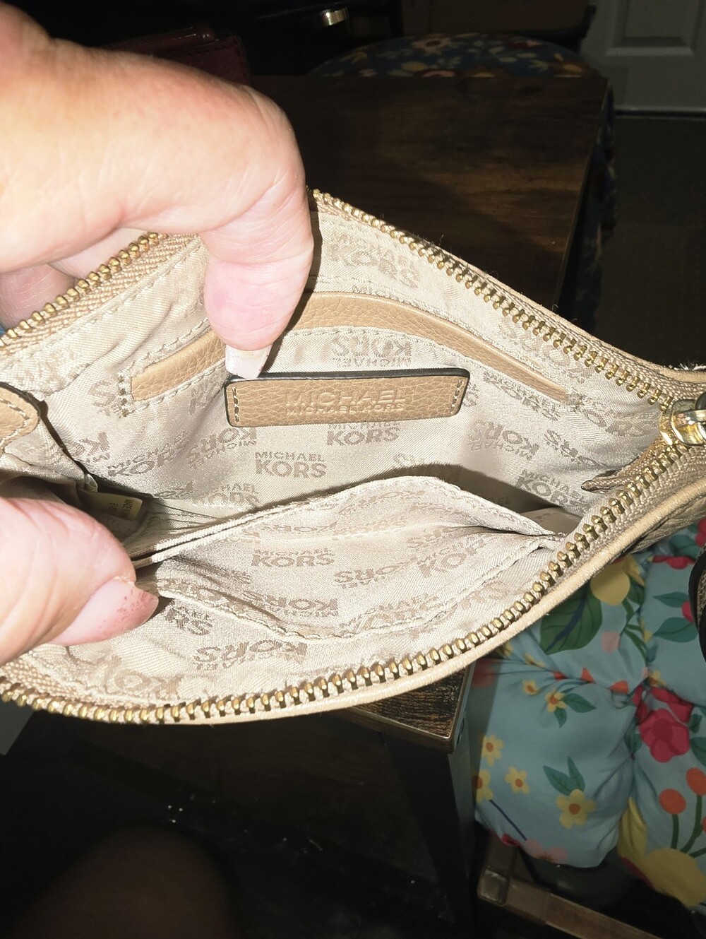 Michael Kors Bundle - Picture 4 of 16